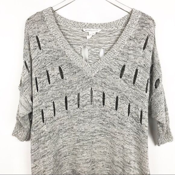 BCBGENERATION Tunic Sweater w/ cutouts &pockets. - Picture 3 of 6